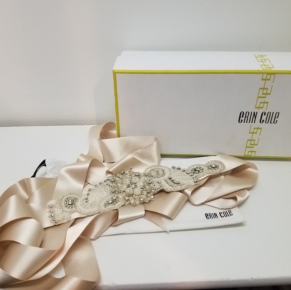 Crystal Belt - Picture 1 of 4